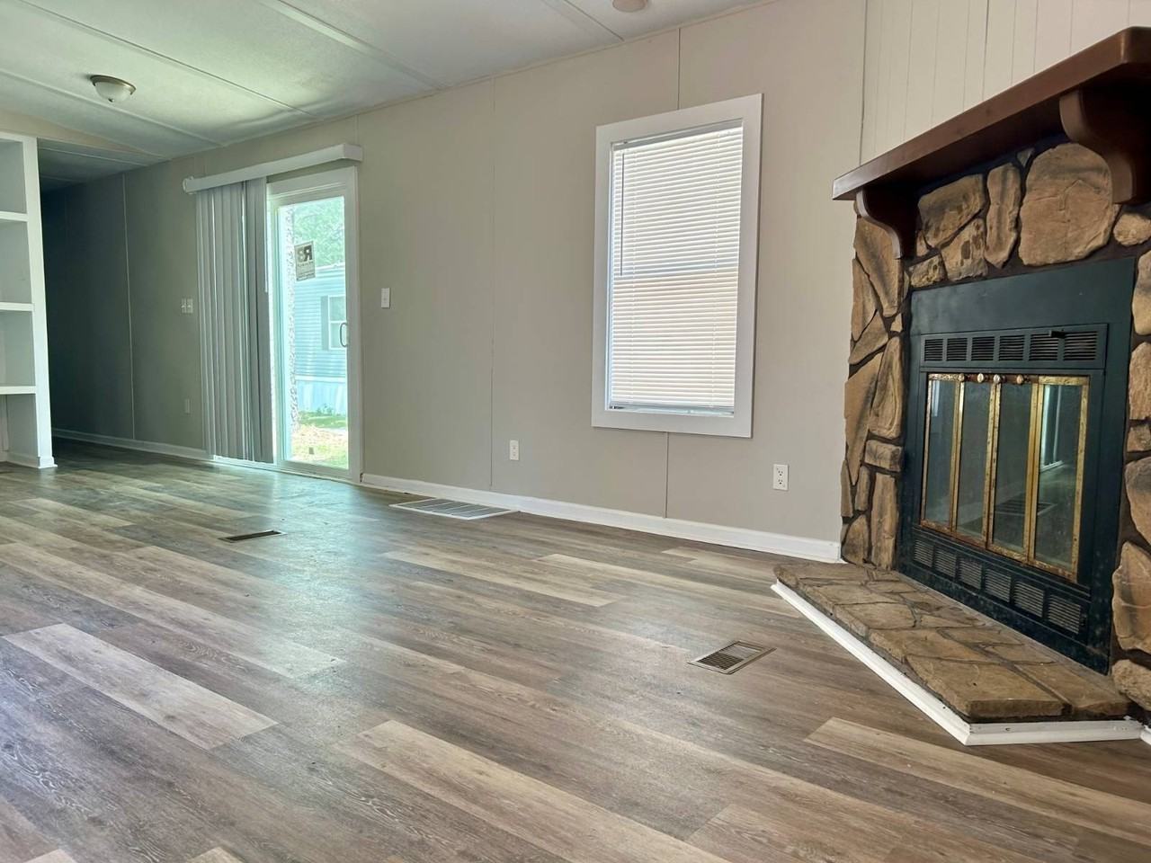 26 White Oak Vlg - Photo 6 of 16