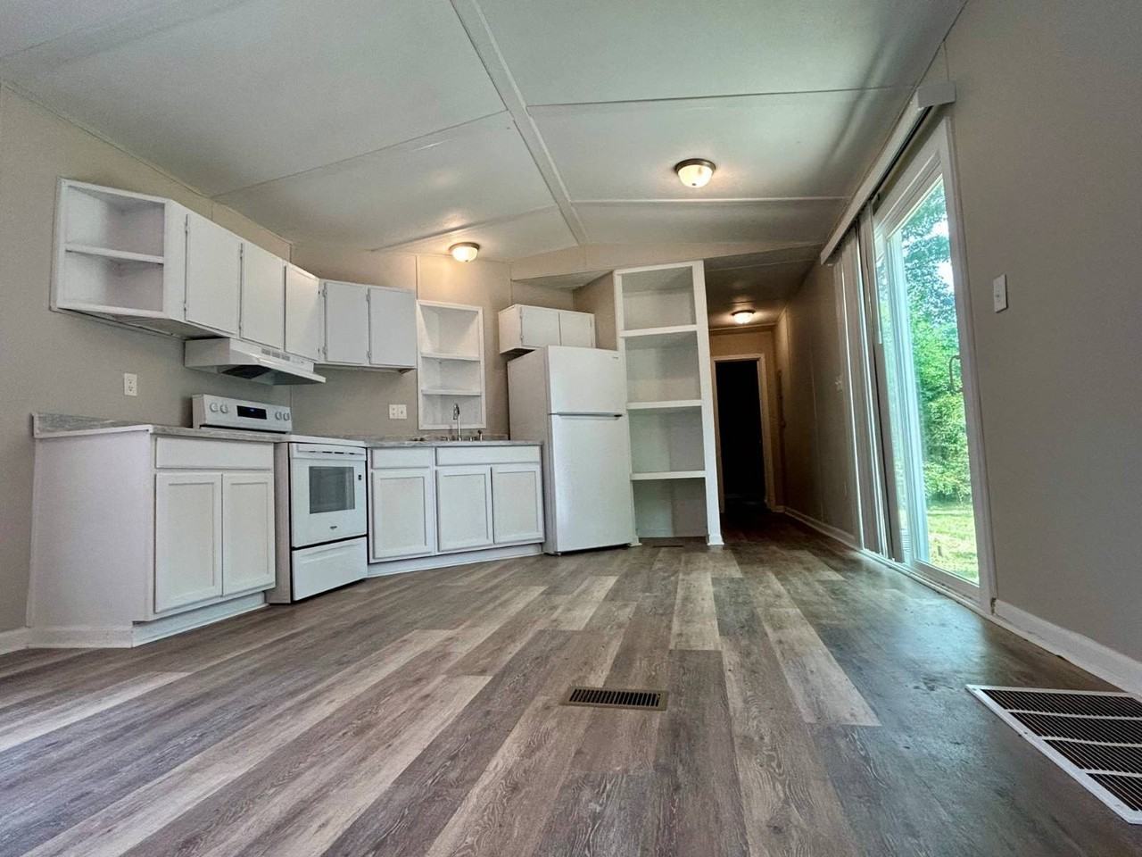26 White Oak Vlg - Photo 7 of 16