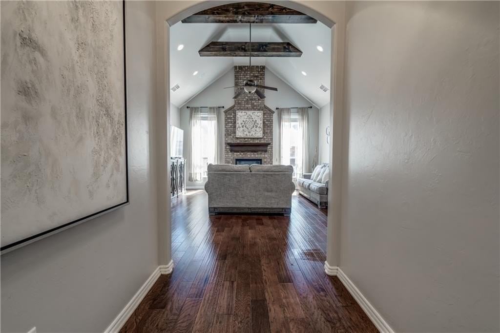 1800 Nw 194th Cir - Photo 3 of 30