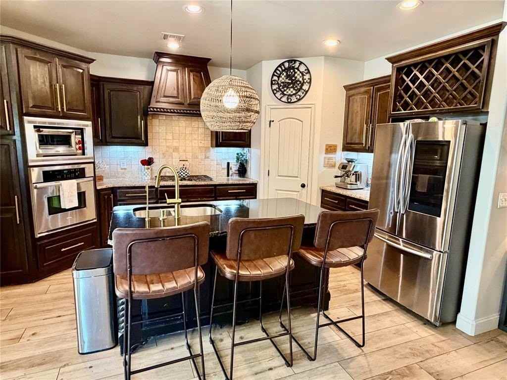 1308 Glenmere Ct - Photo 3 of 23
