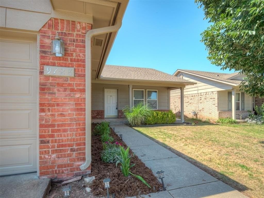 9728 Sw 27th St - Photo 3 of 43