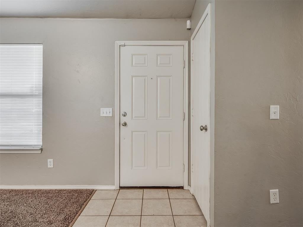 9728 Sw 27th St - Photo 5 of 43
