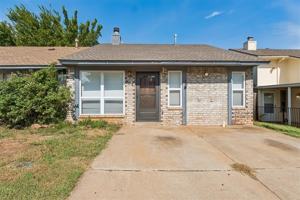 featured image of 208 Hudson Pl