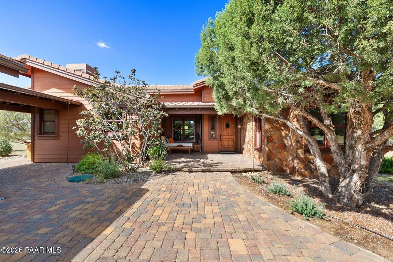 14415 N Sandia Ln - Photo 2 of 49