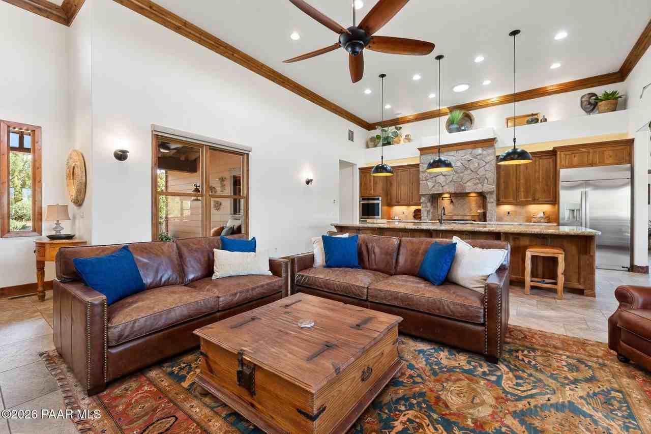14415 N Sandia Ln - Photo 5 of 49