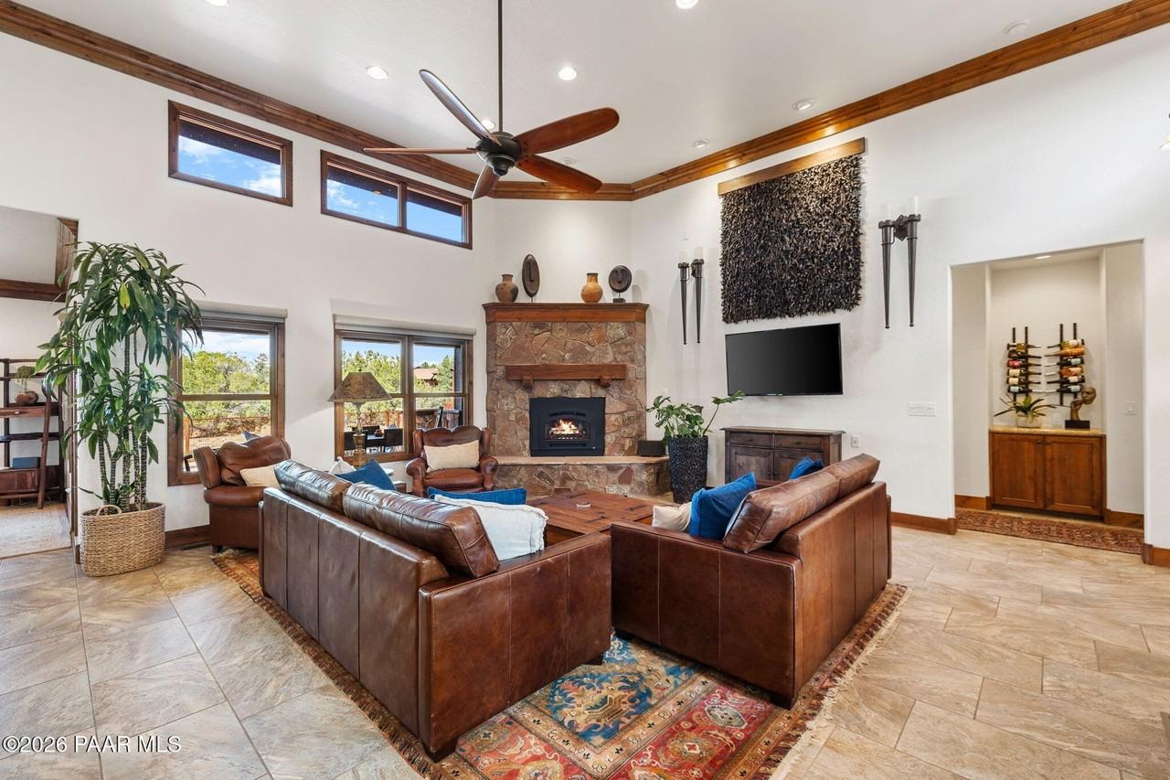 14415 N Sandia Ln - Photo 6 of 49