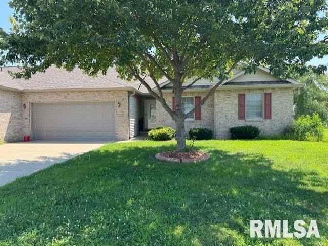 3902 Marryat Dr - Photo 2 of 28