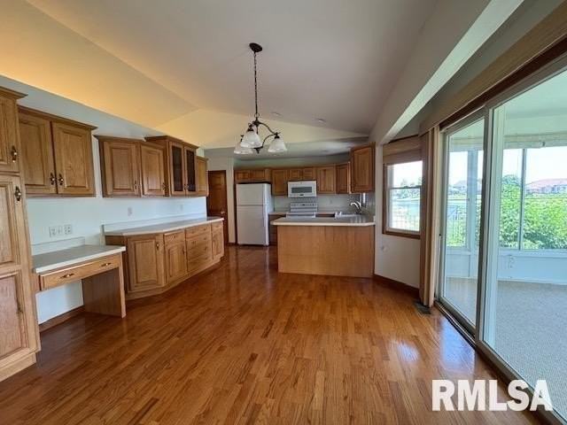3902 Marryat Dr - Photo 6 of 28