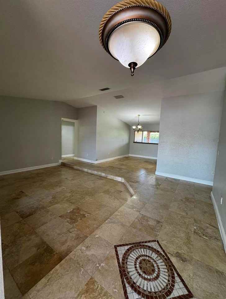 3681 Sw 132nd Pl - Photo 5 of 8