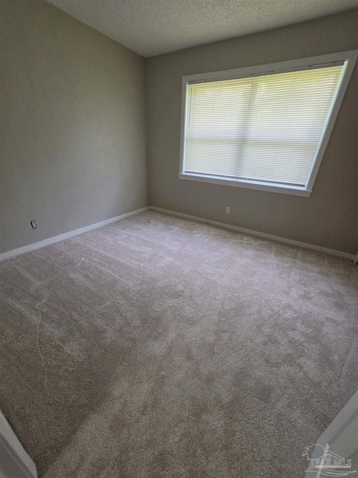 5733 Orange St - Photo 4 of 8