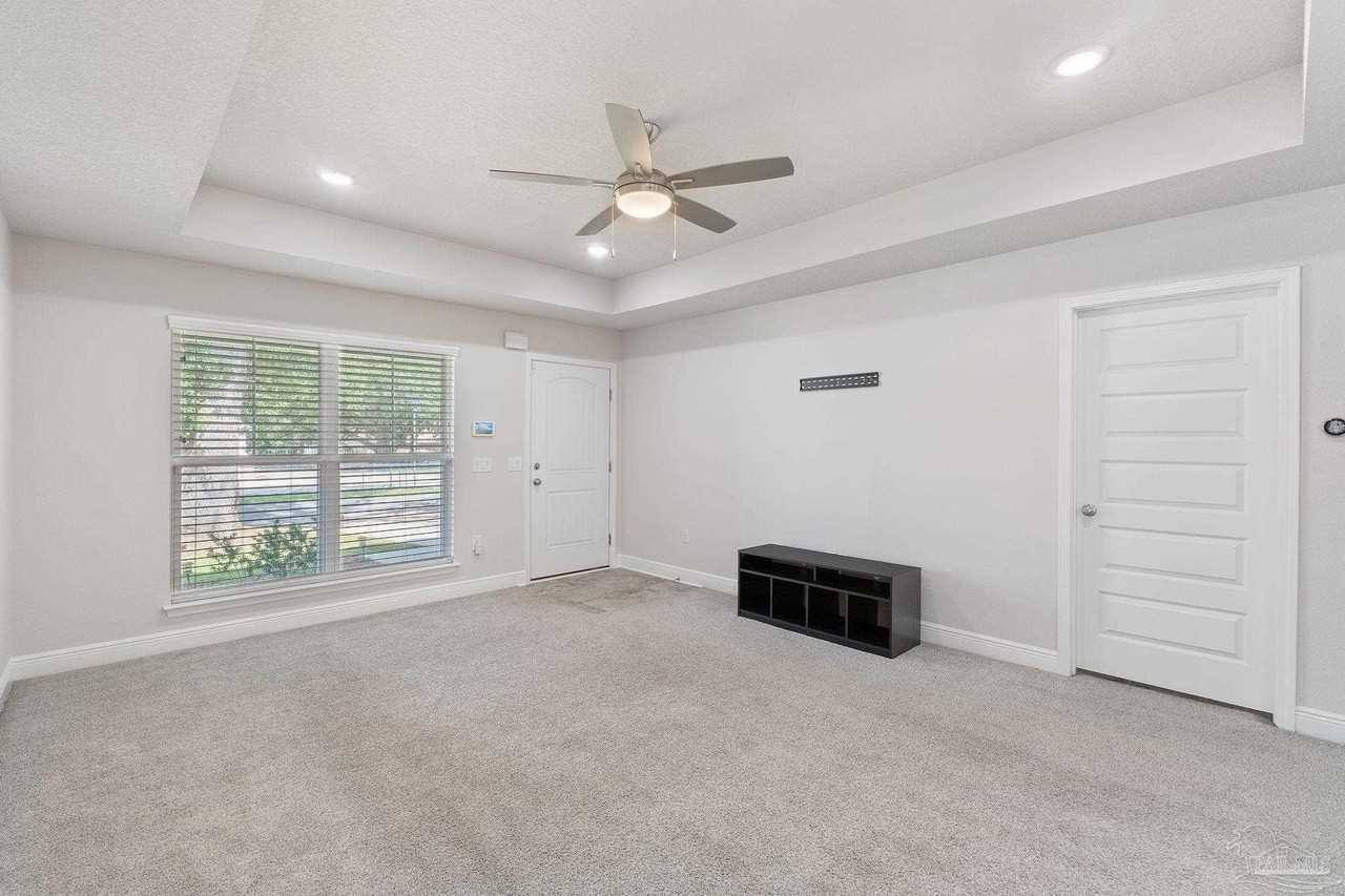 8628 Walnut Ave - Photo 7 of 25