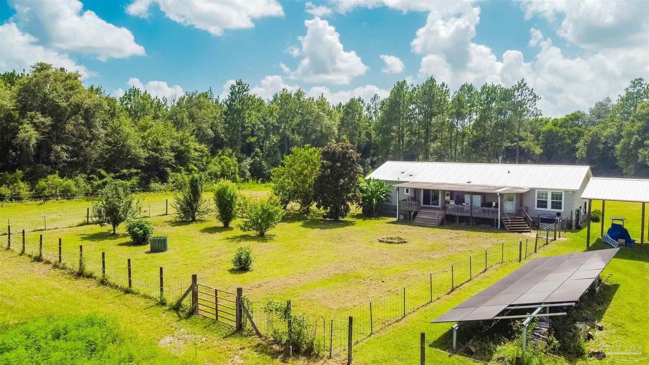 390 Brooks Rd - Photo 4 of 50