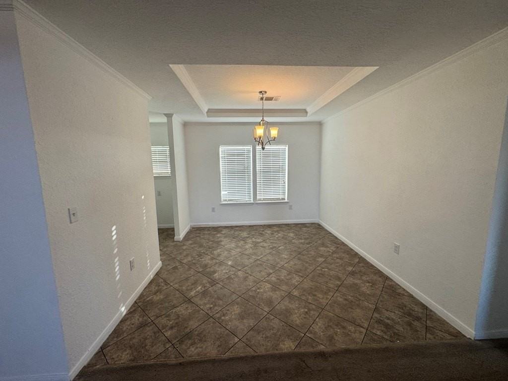 1717 E County Road 148 - Photo 7 of 10