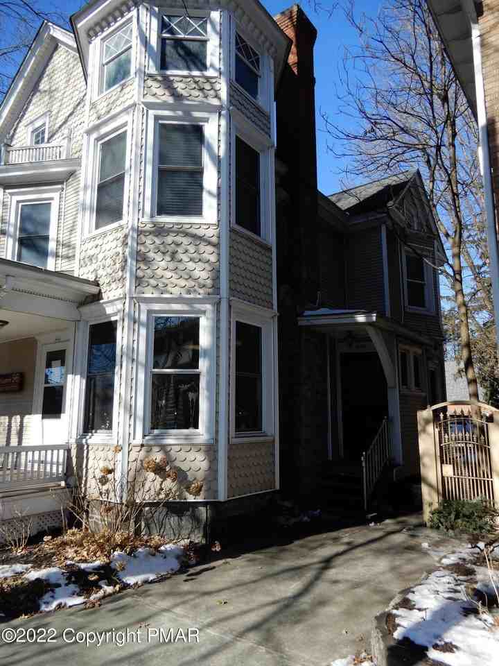 908 Main St #2ndFL - Photo 2 of 19
