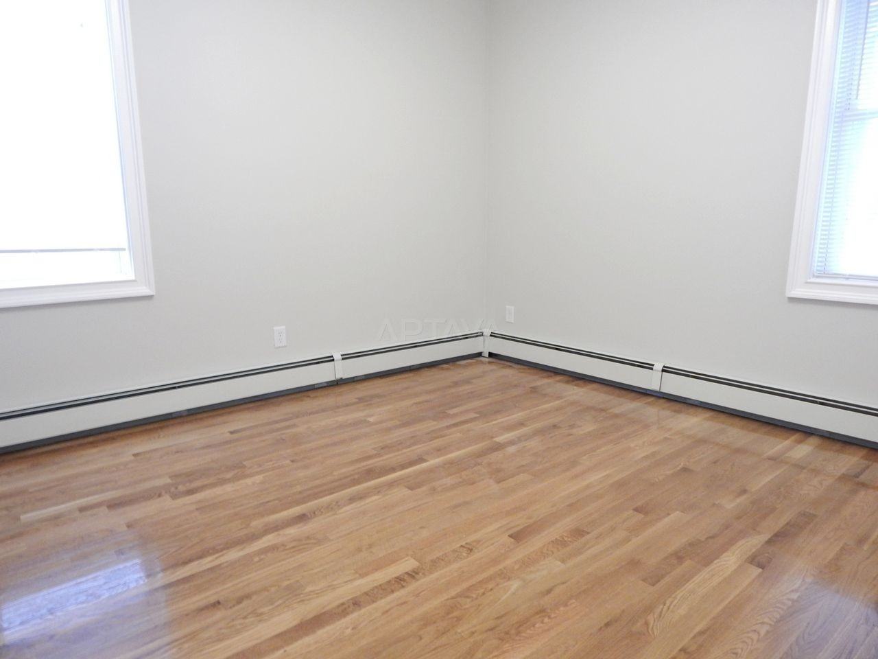 19 Henderson St - Photo 2 of 10