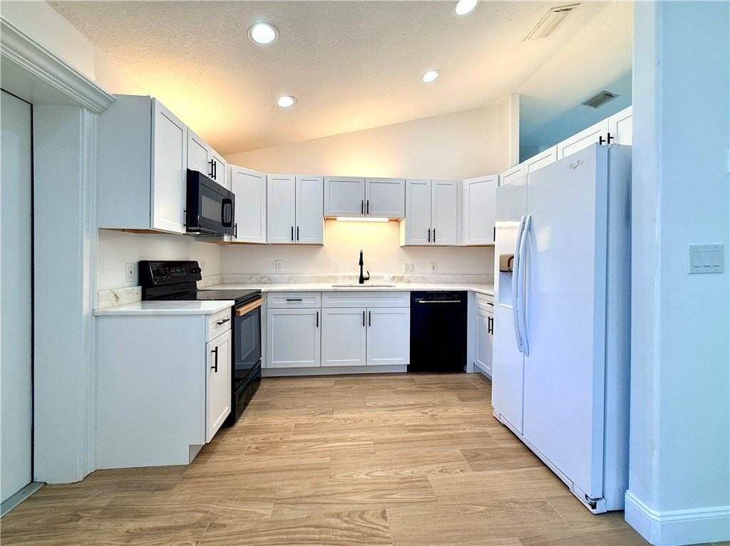 4104 18th St - Photo 5 of 29