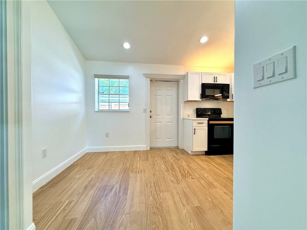 4104 18th St - Photo 6 of 29