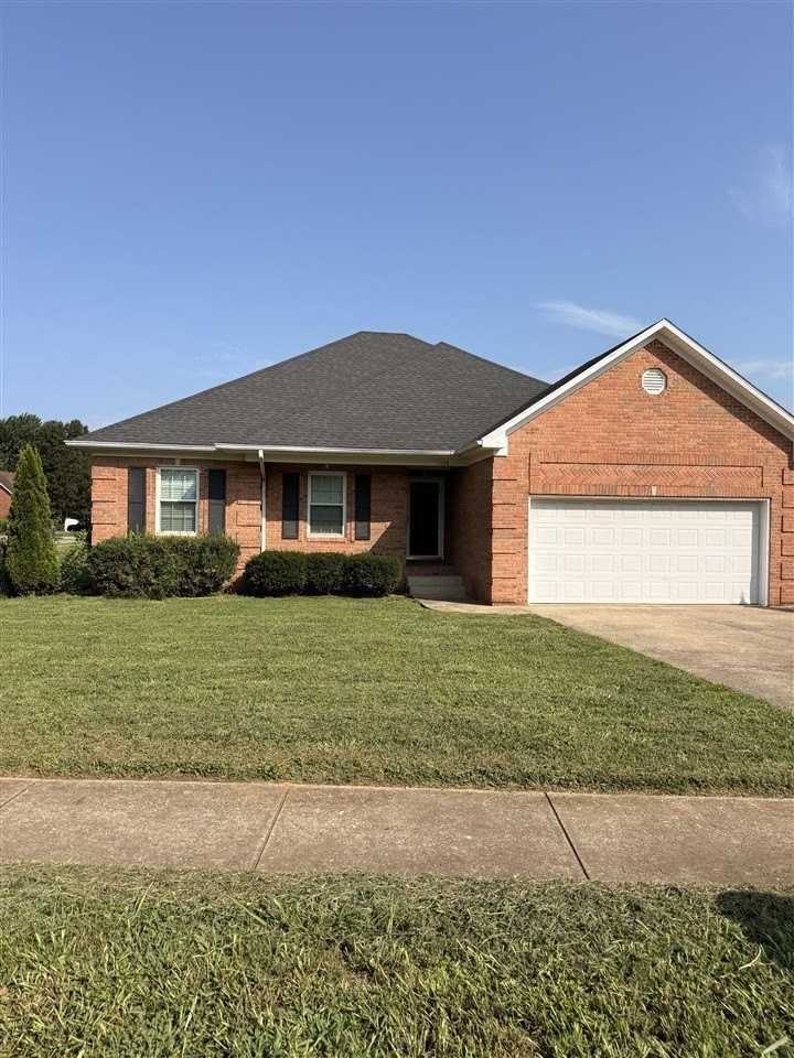1304 Primrose Ct - Photo 2 of 8