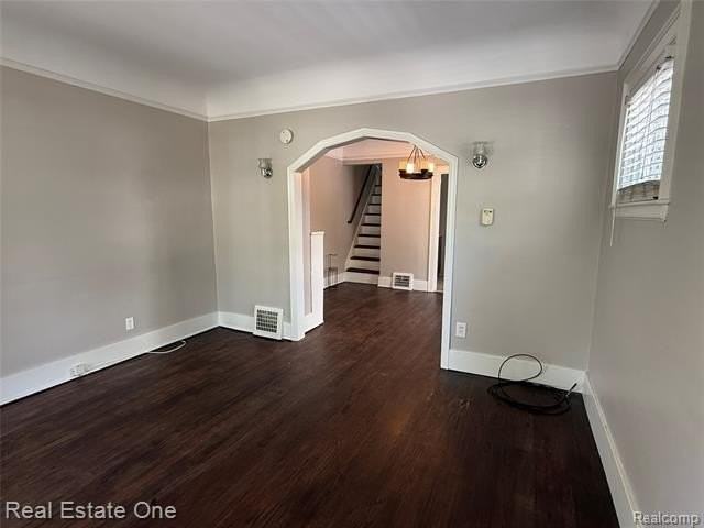 264 E Woodland St - Photo 5 of 22