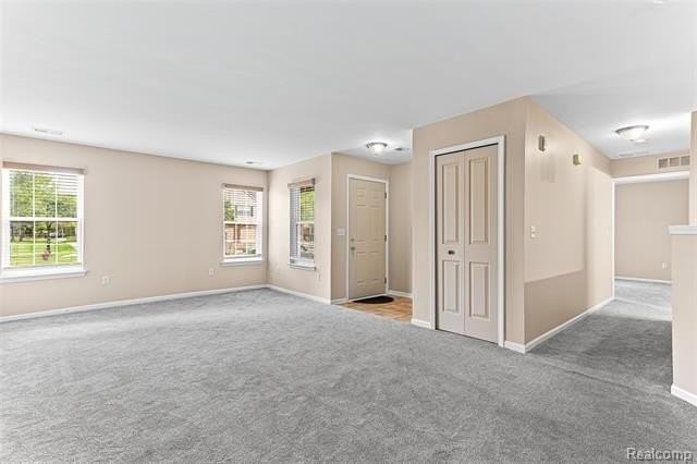 47903 Cardiff Ave - Photo 2 of 18