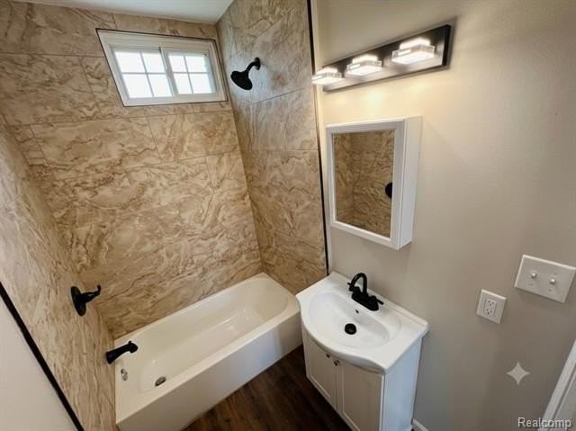 557 White Ave - Photo 4 of 19