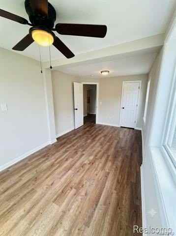 557 White Ave - Photo 7 of 19