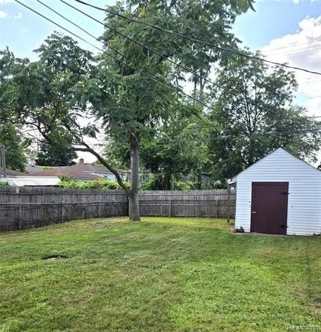 6862 Burr St - Photo 4 of 20