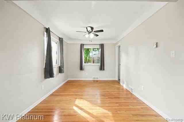 114 Crocker Blvd - Photo 7 of 25
