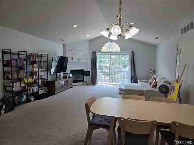 22202 Alexa Dr - Photo 3 of 14