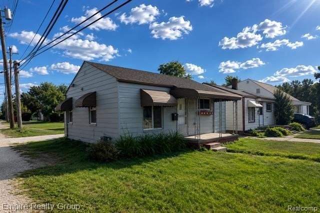 11568 Dodge Ave - Photo 2 of 21