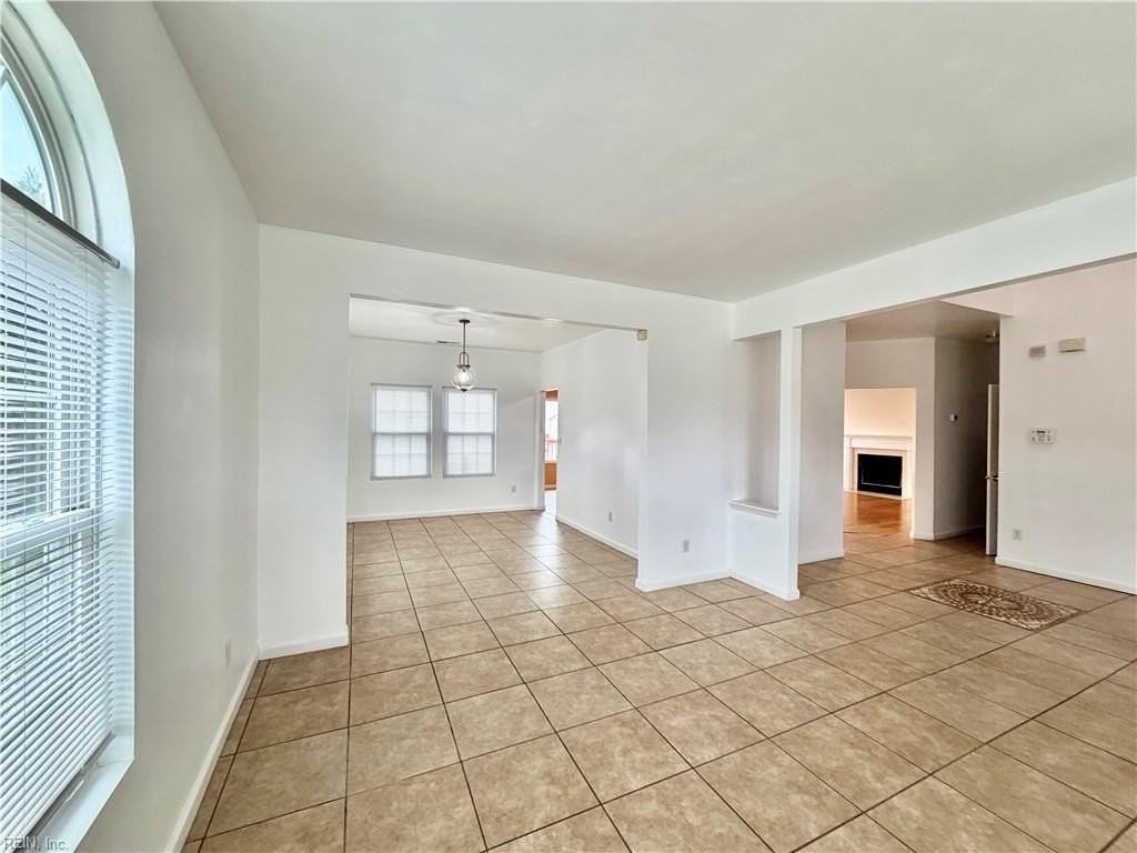 221 Dunn St - Photo 6 of 37