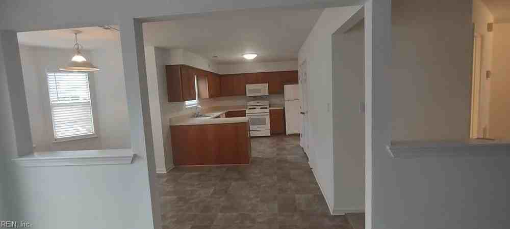 801 Ward Ct - Photo 7 of 30