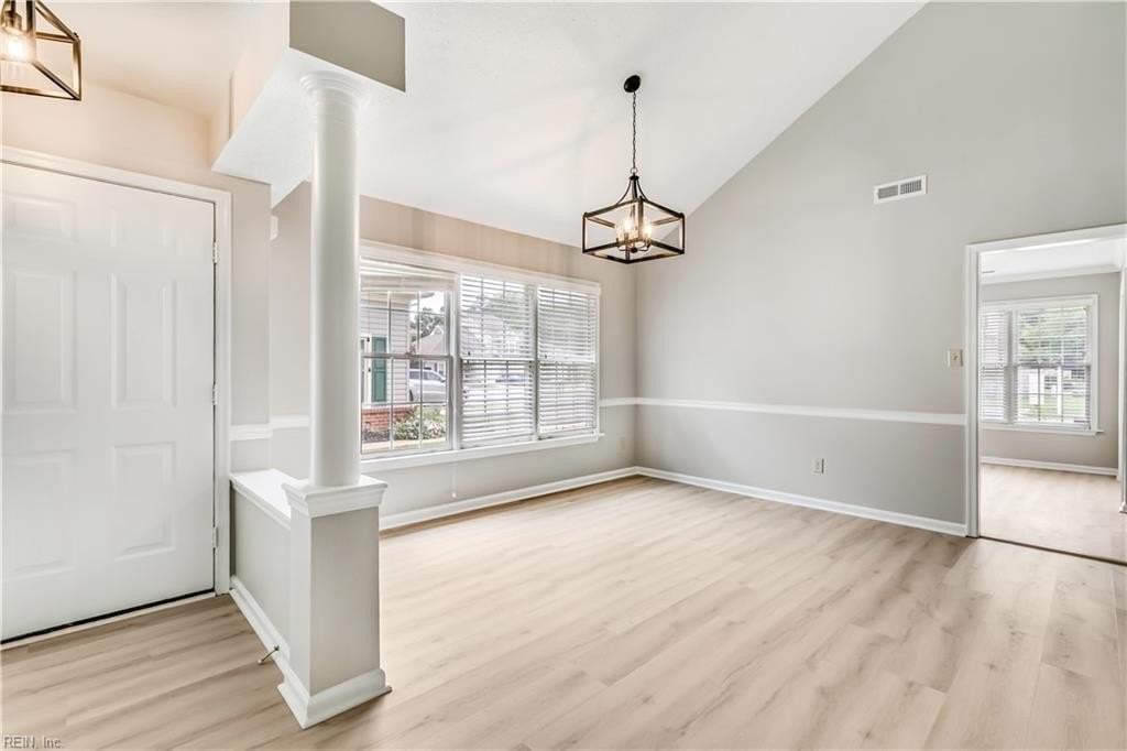 175 Rustling Oak Rdg - Photo 3 of 27