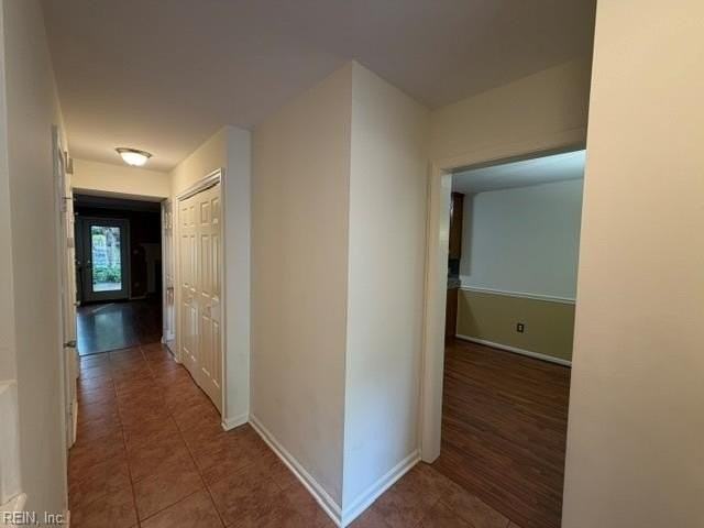 132 Kenilworth Dr - Photo 2 of 18