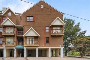 featured image of 849 Baldwin Ave #2H