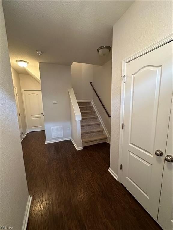 4976 Almandine Ave - Photo 2 of 32