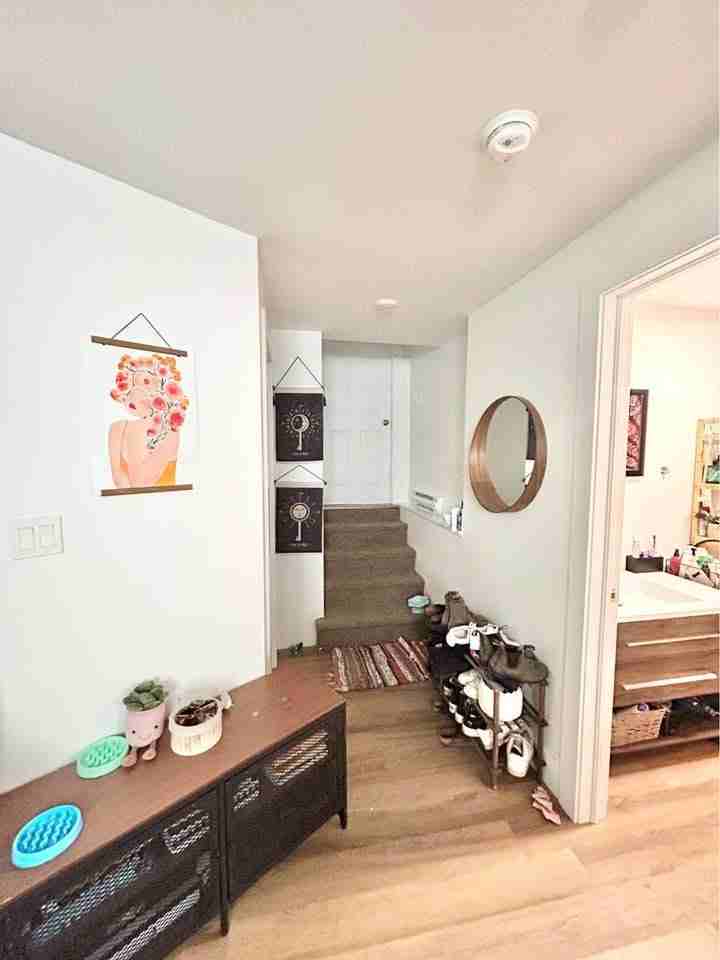 273 Gibson St - Photo 7 of 9