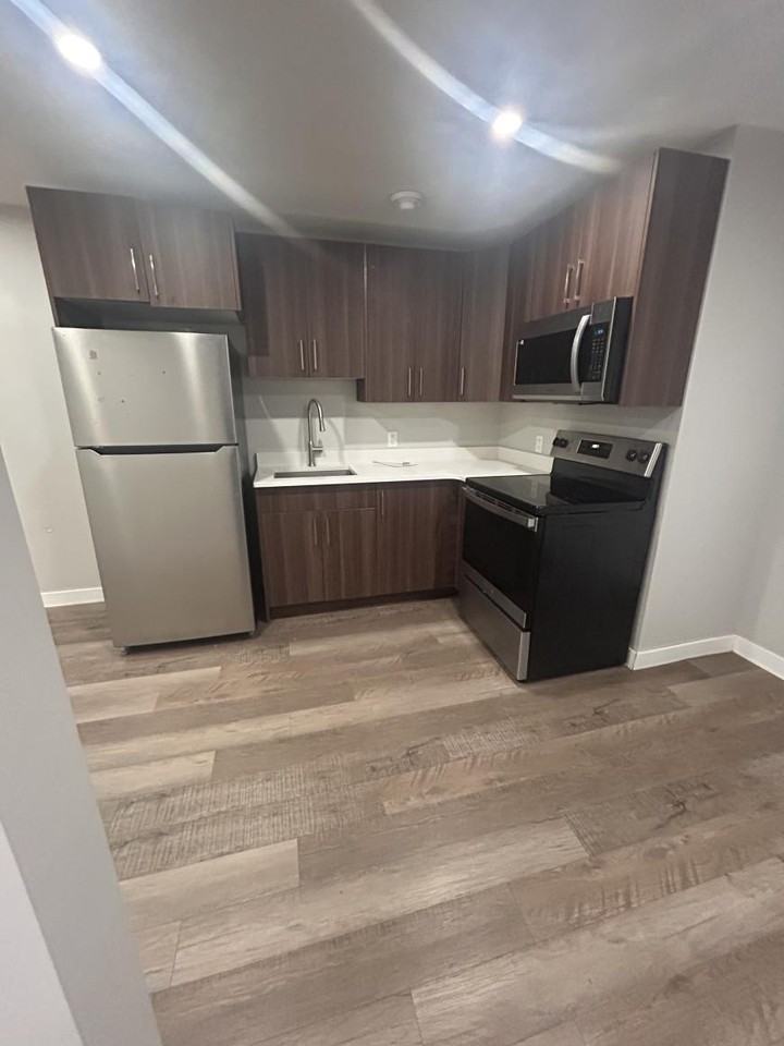 3021 Green Stone Rd - Photo 2 of 9