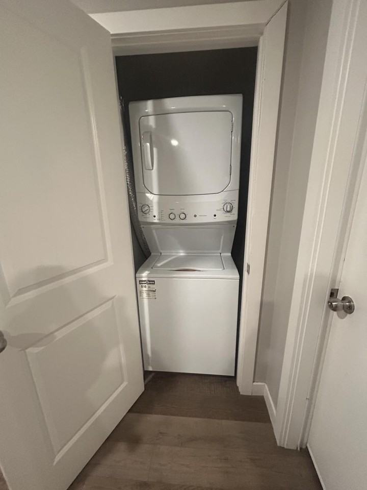 3021 Green Stone Rd - Photo 4 of 9