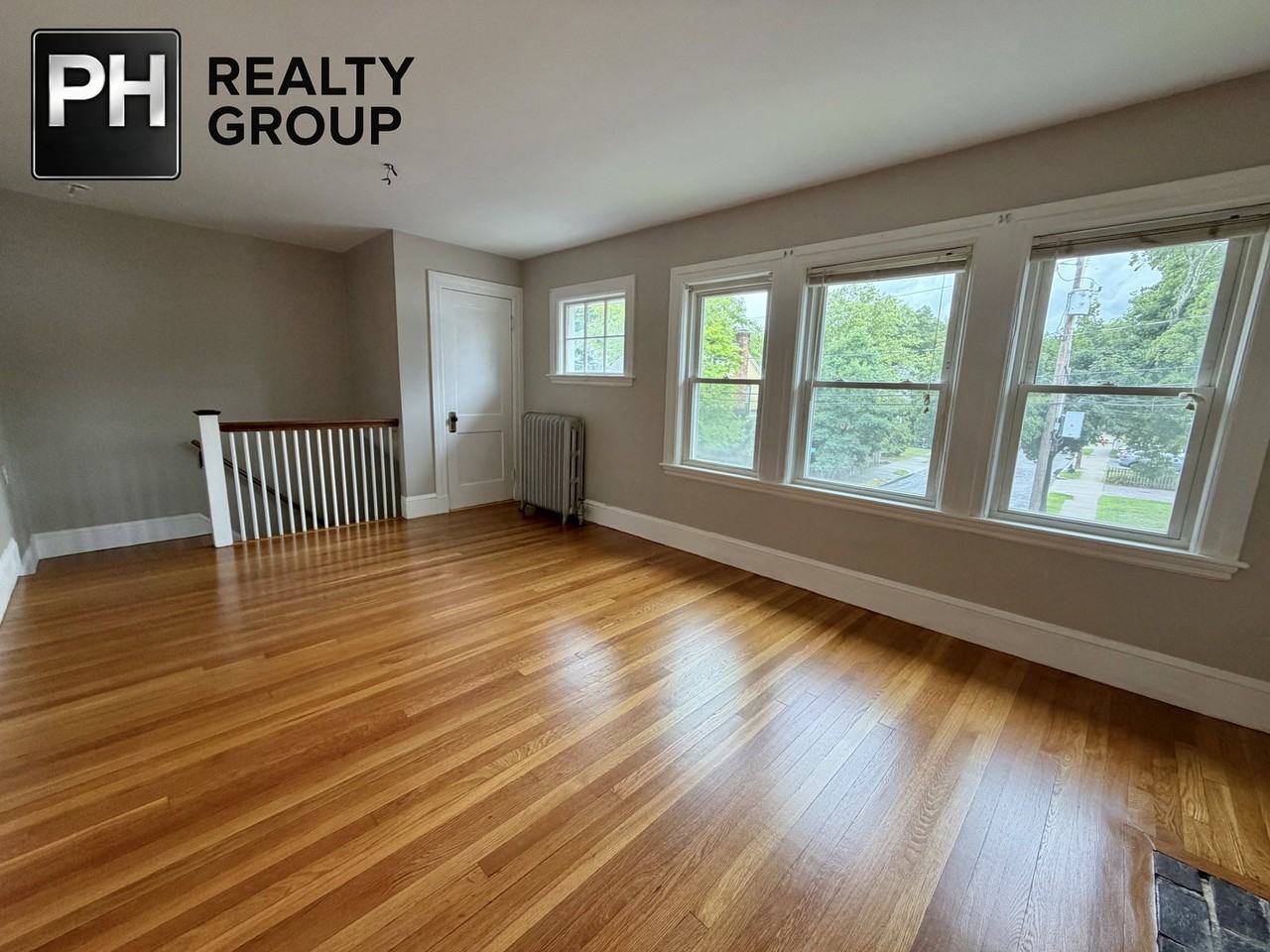 63 Newell Rd - Photo 4 of 8