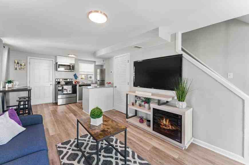 1601 Roane St - Photo 6 of 10