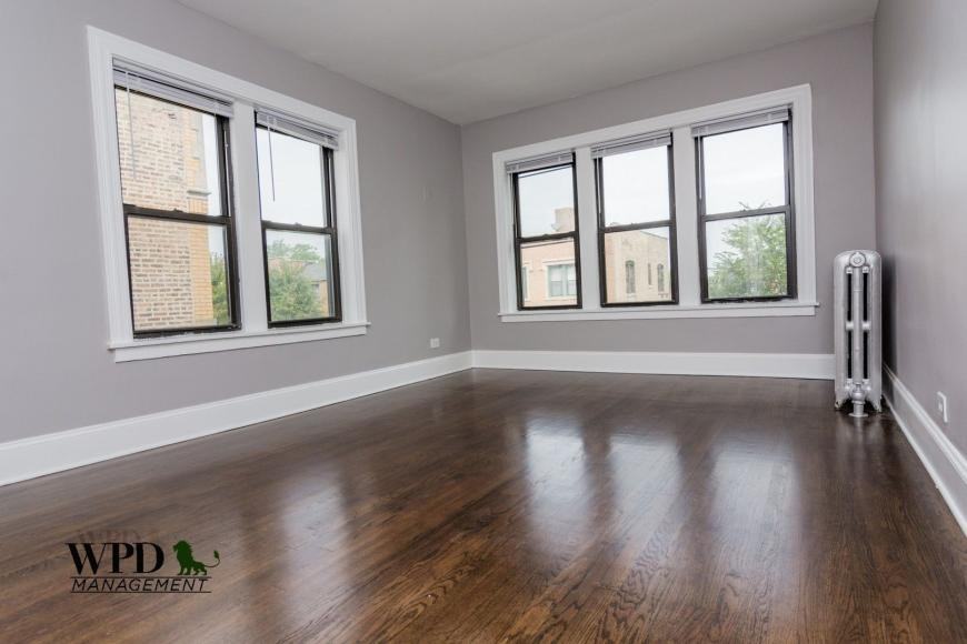 1309 W 82nd St - Photo 6 of 10