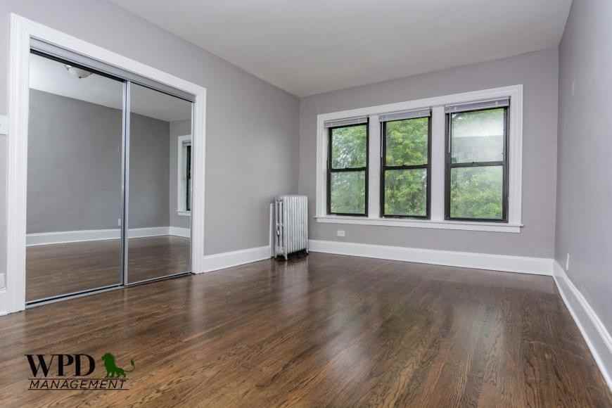 1309 W 82nd St - Photo 7 of 10