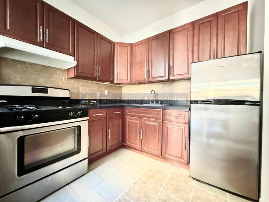 140 W 112th St - Photo 5 of 10