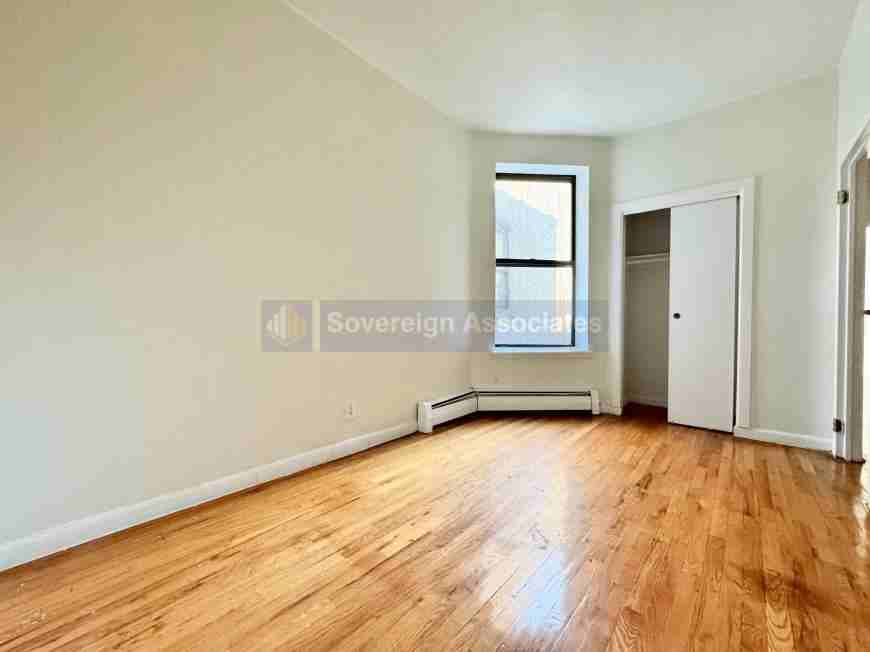 140 W 112th St - Photo 7 of 10