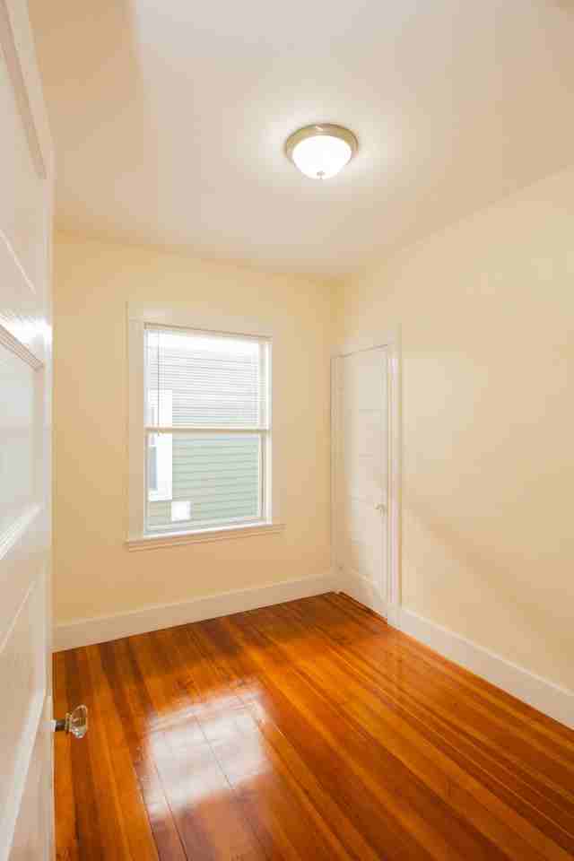 100 Franklin St #1 - Photo 7 of 20