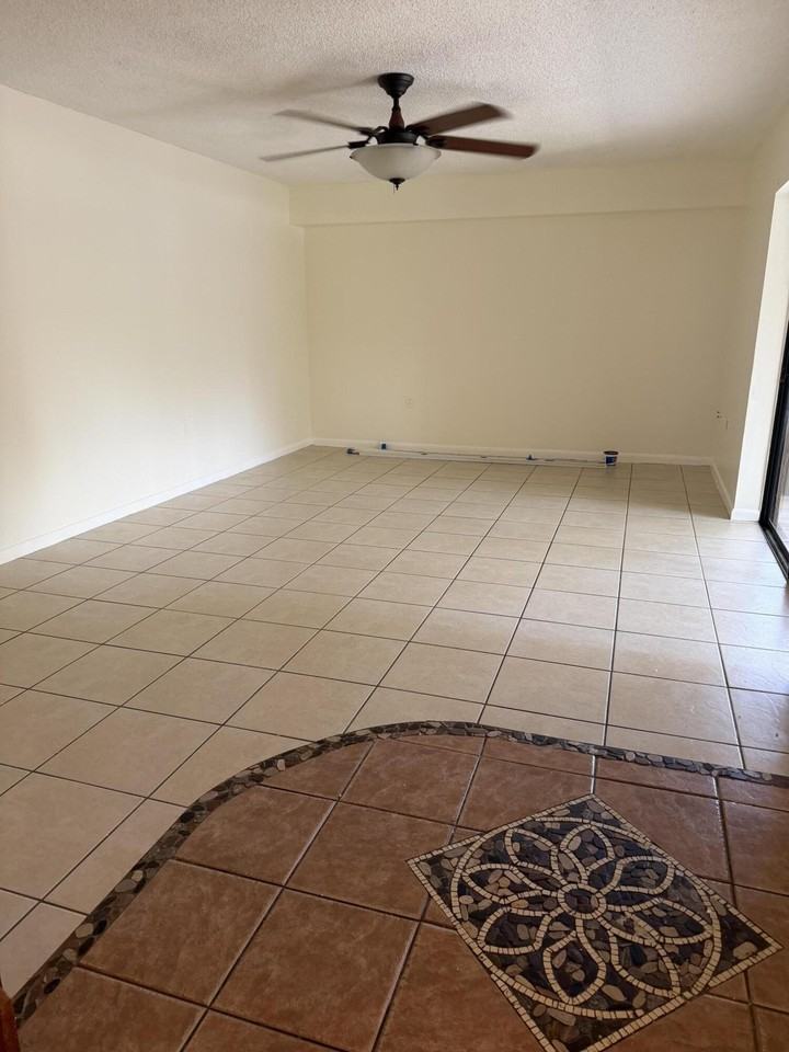 6208 62nd Way - Photo 2 of 11