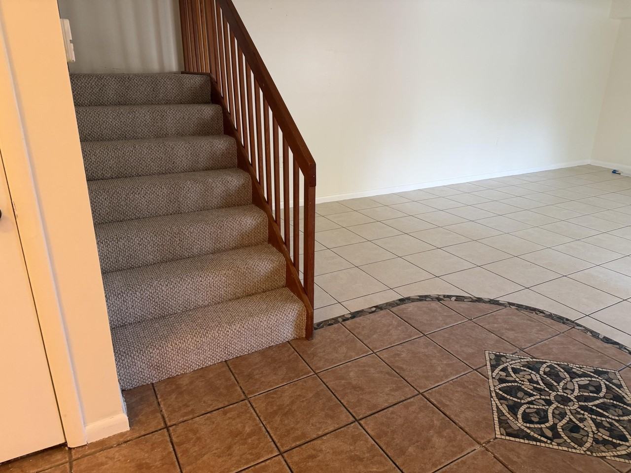 6208 62nd Way - Photo 3 of 11