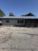 featured image of 2727 Se Normand St