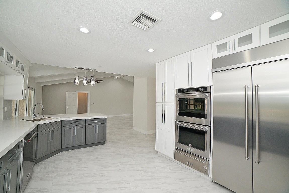 6943 Giralda Cir - Photo 7 of 30